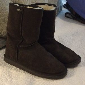 Women’s Emu Suede Fleece Lined Boots